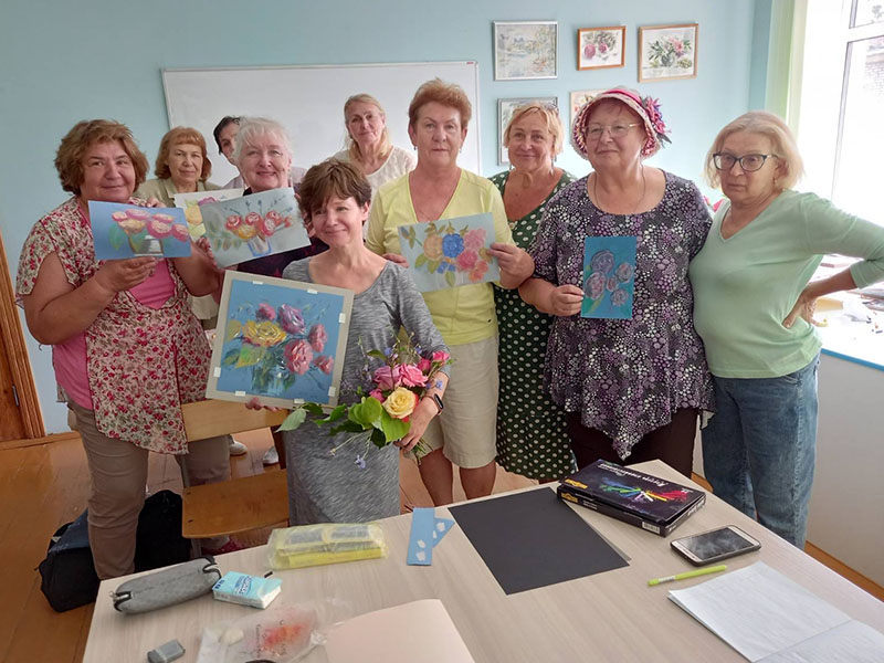 Quick floral demo with soft pastels